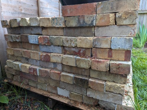 Arlsey white bricks - arlsey,