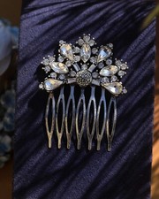 Antique Gold Art Deco Hair