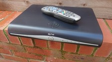 SKY+ HD BOX DRX890 500GB + REMOTE