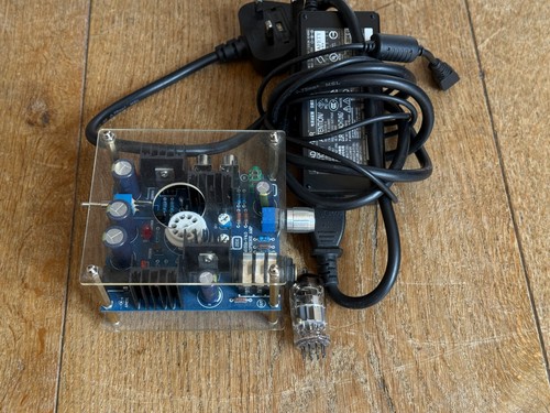 Valve headphone amplifier - headphone,