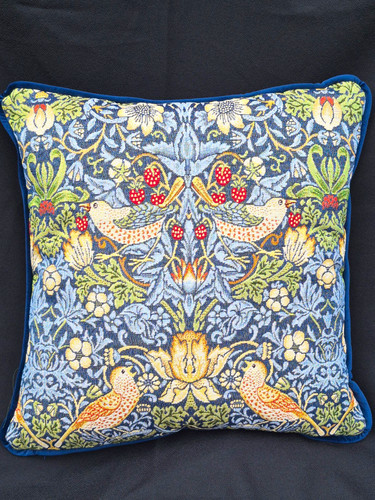William morris strawberry - william,