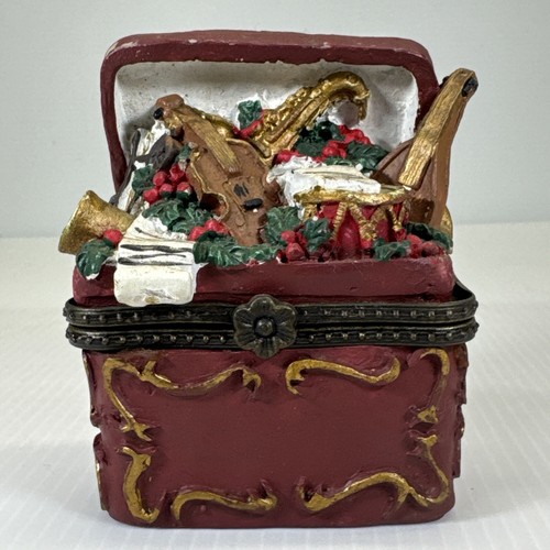 Resin hinged trinket box - hinged,