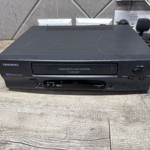 Daewoo q210p vhs video - daewoo,