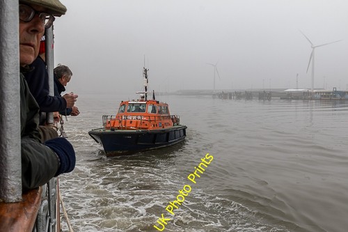 Photo 6x4 pilot boat - on, the