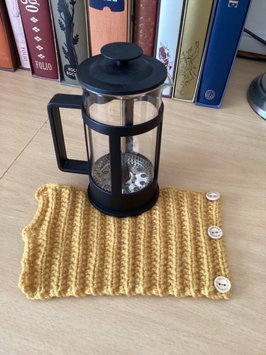 Cafetiere cosy for cup - 3,