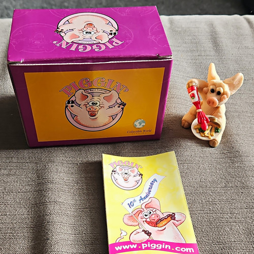 Piggin saucy pig resin - saucy,