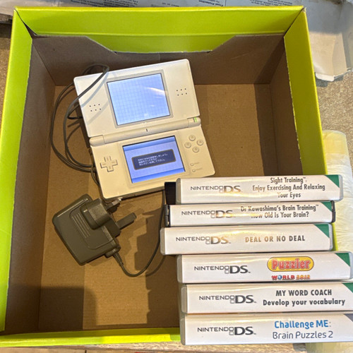 Nintendo console bundle - nintendo, ds