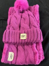 UGG FUCHSIA INFINITY HAT AND SCARF SET & FLEECE LINED