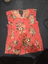 Ladies Sleeveless Oasis Pink Top With Flowers Size S