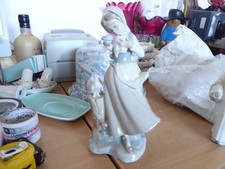 Lladro lady with doves