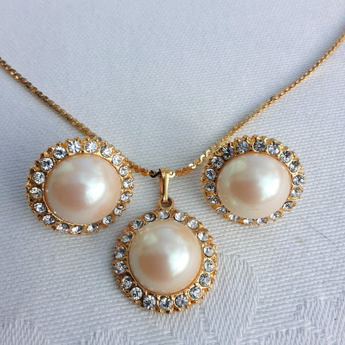Ladies gold toned matching - ladies,