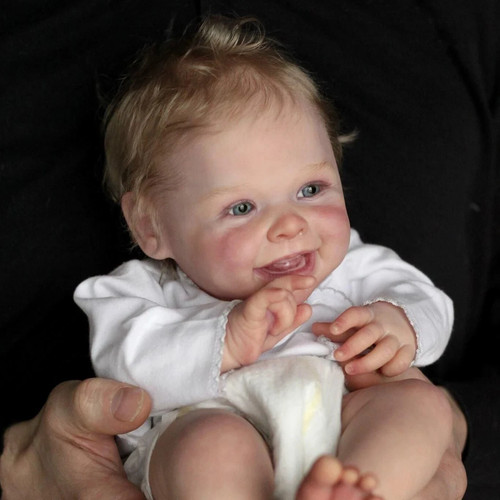 Lifelike reborn baby - lifelike,