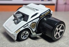 Hot Wheels Plymouth Barracuda Fatbax Dragstrip Riot Squad 2005 Roll Patrol G6924