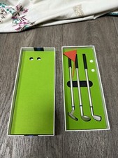 Golf Pen Set Office Desk Toys Novelty Golf Clubs Pens with Balls and Flag