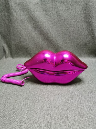 Vintage pink lips - pink,