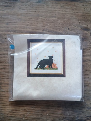 Elizabeth stuart cross stich - elizabeth,