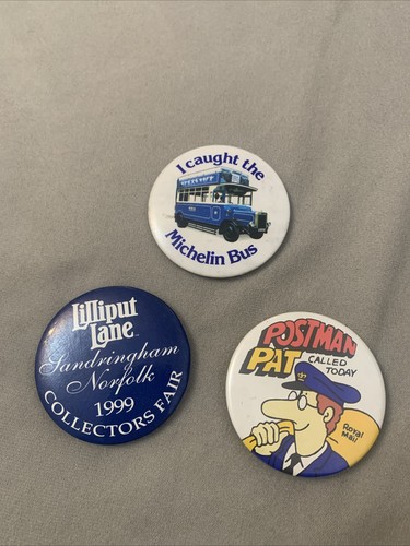 Badge pins vintage postman - -,