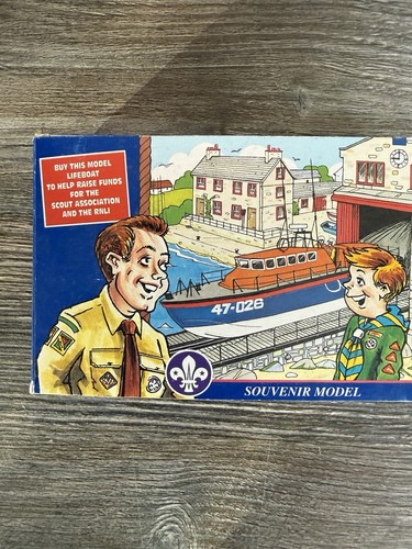 Lledo royal national lifeboat - lledo,