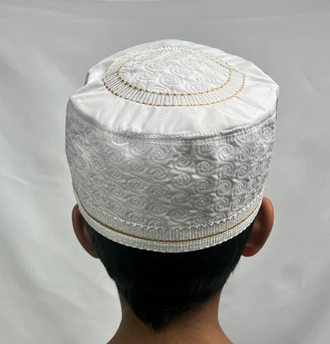 Men white muslim prayer - white,