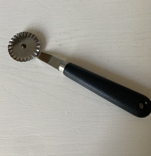 Pastry wheel cutter and - pastry,