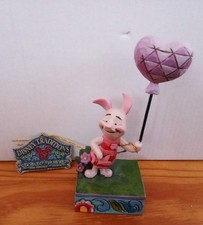 Walt Disney Showcase Collection - Heart On A String