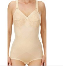 Angular Figure shaping lace