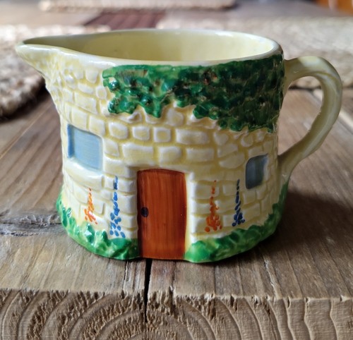 Vintage carlton ware cottage - ware,