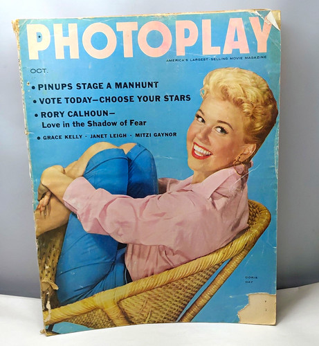 Photoplay magazine october - photoplay,