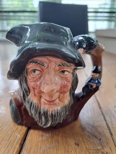 Toby jug royal doulton 7022 - royal,