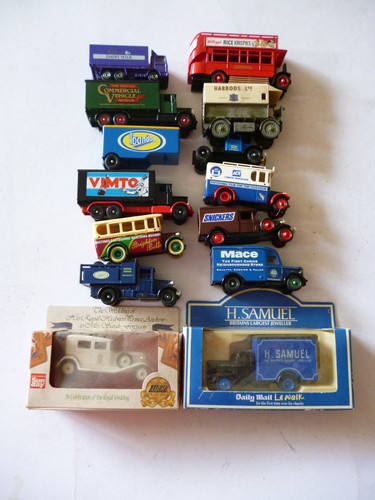 Lot lledo models - 14,