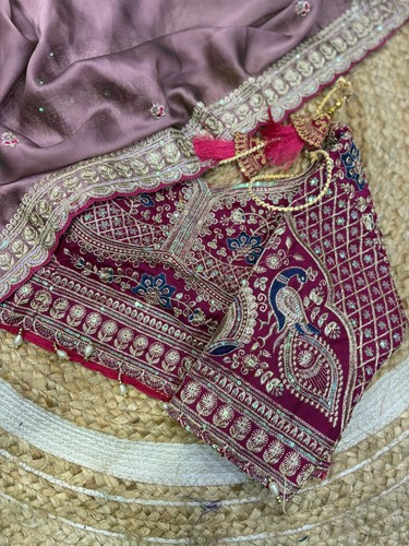 Light purple saree with royal - light,