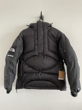 Supreme x The North Face 800-Fill Half Zip Hooded Pullover / Black / Size Small