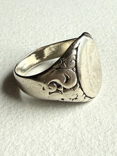 VINTAGE FINE SILVER SIGNET