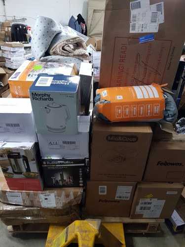 Single pallet household - of,