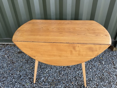 Retro blonde ercol - retro,