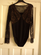 Ladies long sleeve, black/beige body size 16 - M&S name cut out