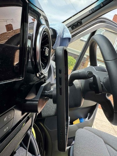 Mercedes sprinter phone mount - phone,