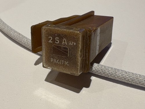 Nissan oem 25amp - 25amp, fuse