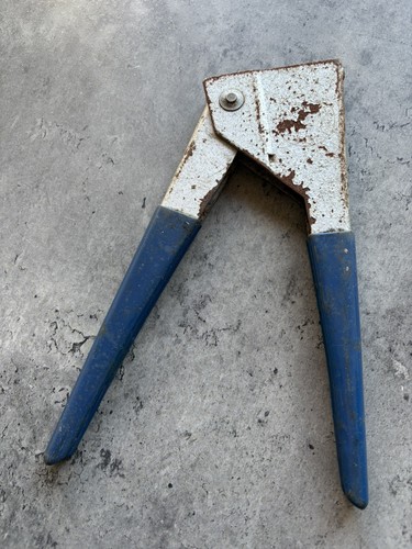 Vintage tool tucker pop - vintage,