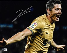 Robert Lewandowski Signed