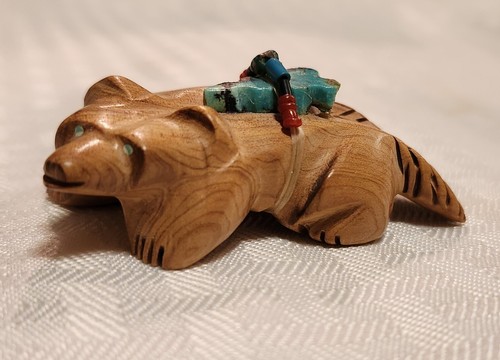 Zuni badger fetish donovan - zuni,