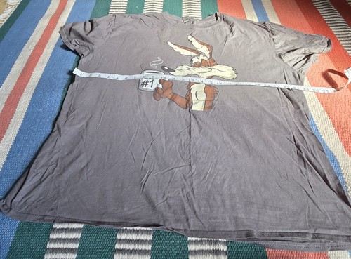 Wile coyote tshirt - wile.,