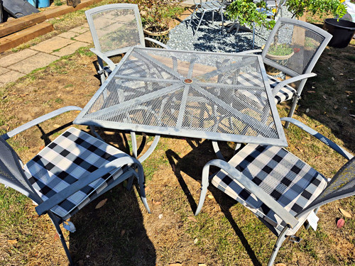 Piece grey square metal mesh - metal,