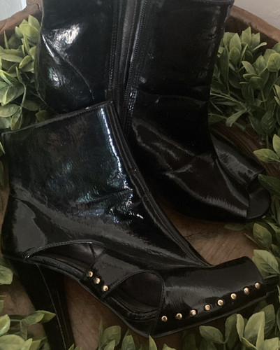 Black patent leather - black,