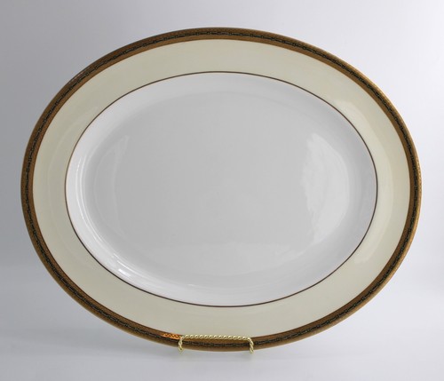 Antique royal doulton huge - royal,