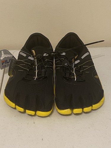 New nwt fila skeletoes - fila,