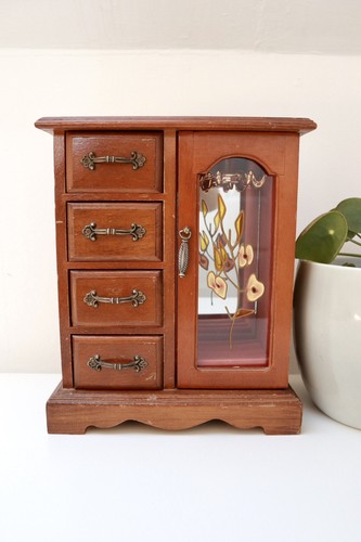 Vintage mele wooden jewellery - mele,