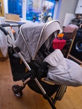 Silver Cross Pioneer  Pram and