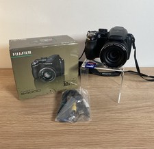 Fujifilm Finepix S4000 14MP