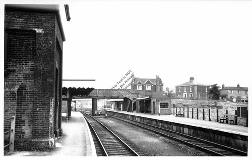 1962 reedham train - 1962, station